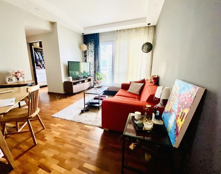Sunshine Plaza, 10 Prinsep Link, 2 Bedrooms, 764 sqft, Apartment For Sale, by Vanessa Lim, 500153697 - Living Room - PropertyGuru.com.sg