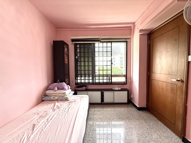 707 Jurong West Street 71, 707 Jurong West Street 71, Room Rental, 200 sqft, HDB Flat For Rent, by Jasmine Teo, 500153701 - Bedroom - PropertyGuru.com.sg