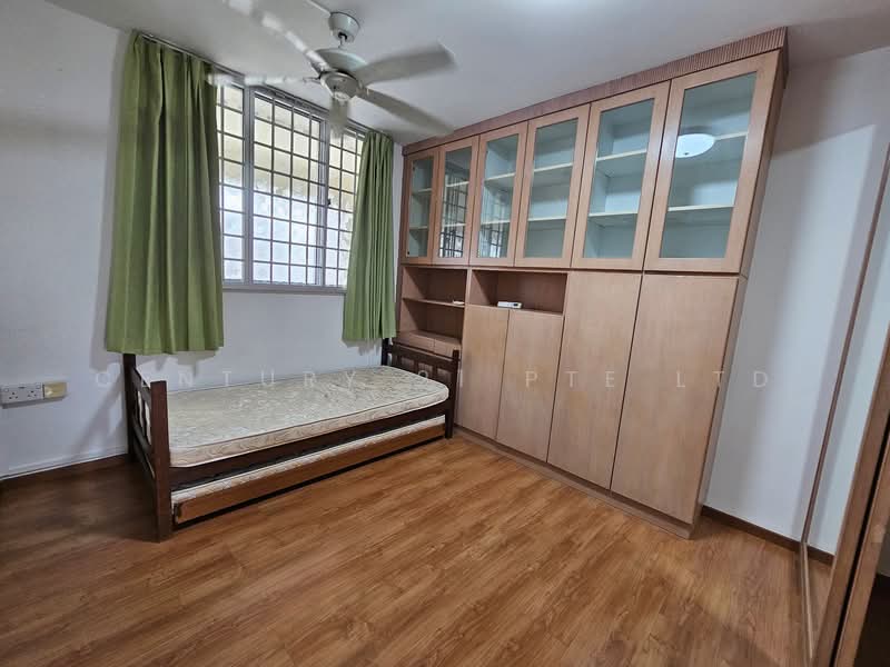 123 Bedok Reservoir Road, 123 Bedok Reservoir Road, 3 Bedrooms, 904 sqft, HDB Flat For Rent, by CHARMAINE CHAN, 500153706 - Bedroom - PropertyGuru.com.sg