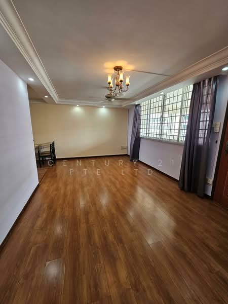 123 Bedok Reservoir Road, 123 Bedok Reservoir Road, 3 Bedrooms, 904 sqft, HDB Flat For Rent, by CHARMAINE CHAN, 500153706 - Living Room - PropertyGuru.com.sg