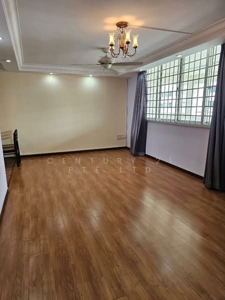 123 Bedok Reservoir Road, 123 Bedok Reservoir Road, 3 Bedrooms, 904 sqft, HDB Flat For Rent, by CHARMAINE CHAN, 500153706 - Living Room - PropertyGuru.com.sg