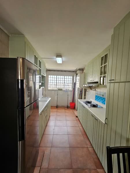 123 Bedok Reservoir Road, 123 Bedok Reservoir Road, 3 Bedrooms, 904 sqft, HDB Flat For Rent, by CHARMAINE CHAN, 500153706 - Kitchen - PropertyGuru.com.sg