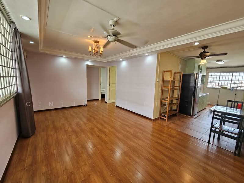 123 Bedok Reservoir Road, 123 Bedok Reservoir Road, 3 Bedrooms, 904 sqft, HDB Flat For Rent, by CHARMAINE CHAN, 500153706 - Living Room - PropertyGuru.com.sg