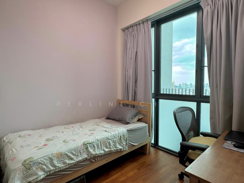 J Gateway, 2 Gateway Drive, 3 Bedrooms, 893 sqft, Condominium For Sale, by Perline Chua, 500153710 - Bedroom - PropertyGuru.com.sg