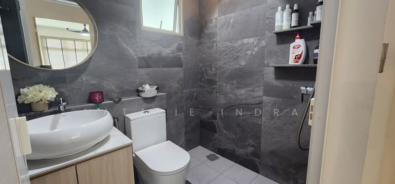 887B Woodlands Drive 50, 887B Woodlands Drive 50, 2 Bedrooms, 989 sqft, HDB Flat For Rent, by Natalie Indra, 500153717 - Bathroom - PropertyGuru.com.sg