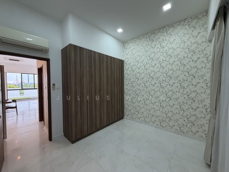 Ponggol Twenty-Fourth Avenue, , 6 Bedrooms, 5,200 sqft, Bungalow House For Rent, by Julius Wong, 500153726 - Granny Room - PropertyGuru.com.sg