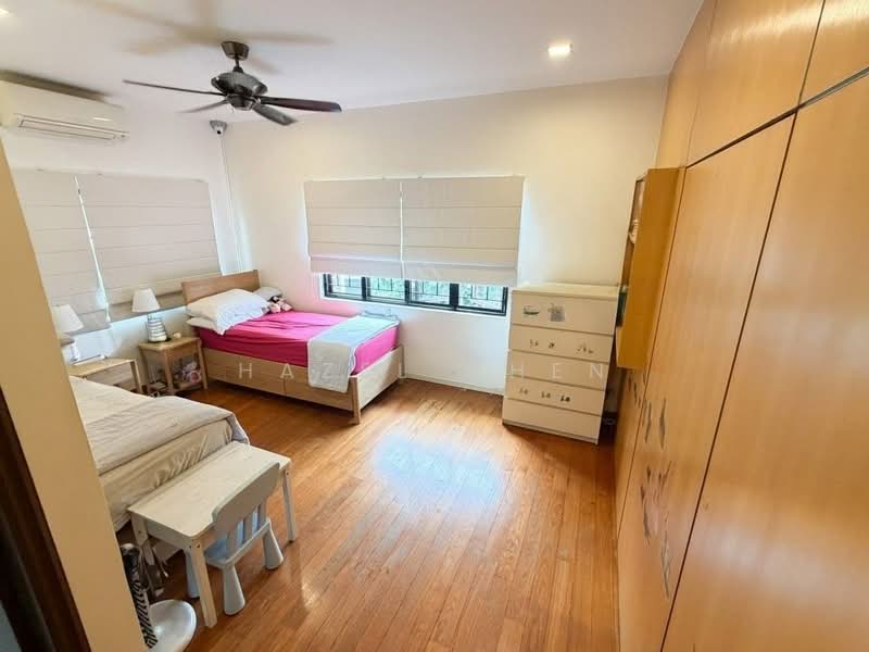Brighton Crescent Semi-D, , 4 Bedrooms, 3,000 sqft, Semi-Detached House For Sale, by Hazel Chen, 500153730 - Bedroom - PropertyGuru.com.sg
