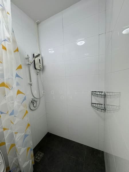 Near East Coast, , Studio, 450 sqft, Apartment For Rent, by Jacqueline Loh, 500153732 - Bathroom - PropertyGuru.com.sg