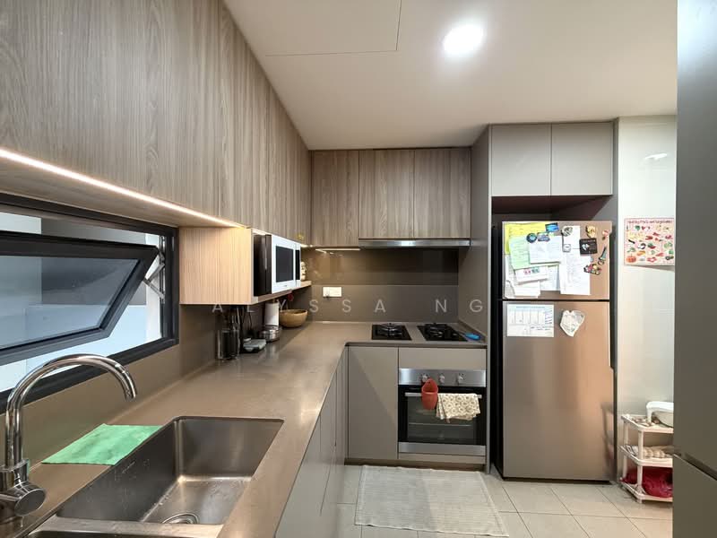 The Jovell, 27 Flora Drive, 4 Bedrooms, 1,270 sqft, Condominium For Sale, by Alyssa Ng, 500153740 - Kitchen - PropertyGuru.com.sg