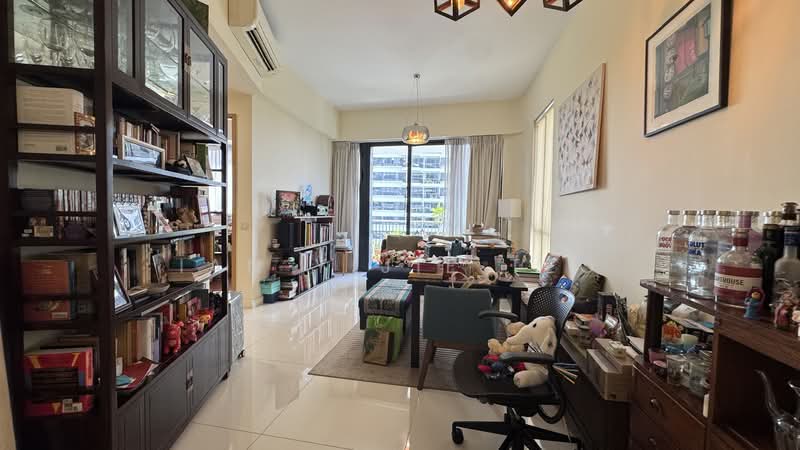 S.U.P.E.R C.H.E.A.P! 5 mins to MRT ! Unblock Views! 1km to Nanyang Pri, , 2 Bedrooms, 1,066 sqft, Condominium For Sale, by Ian Yijie Teo, 500153743 - Living Room - PropertyGuru.com.sg