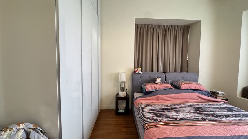 S.U.P.E.R C.H.E.A.P! 5 mins to MRT ! Unblock Views! 1km to Nanyang Pri, , 2 Bedrooms, 1,066 sqft, Condominium For Sale, by Ian Yijie Teo, 500153743 - Bedroom - PropertyGuru.com.sg