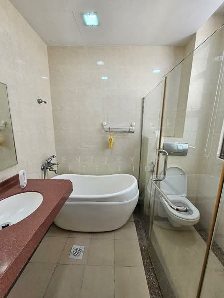 jalan krian, , 7 Bedrooms, 3,644 sqft, Semi-Detached House For Rent, by CHARMAINE CHAN, 500153749 - Bathroom - PropertyGuru.com.sg
