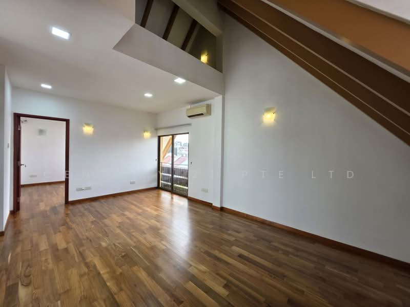 jalan krian, , 7 Bedrooms, 3,644 sqft, Semi-Detached House For Rent, by CHARMAINE CHAN, 500153749 - 4th Flr Family hall - PropertyGuru.com.sg