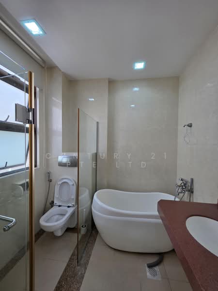 jalan krian, , 7 Bedrooms, 3,644 sqft, Semi-Detached House For Rent, by CHARMAINE CHAN, 500153749 - 3rd Flr Right Bedroom Ensuite - PropertyGuru.com.sg