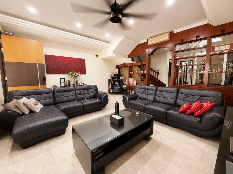 Chuan Walk, , 5 Bedrooms, 3,000 sqft, Terraced House For Sale, by Joey Tan, 500153756 - Living Room - PropertyGuru.com.sg