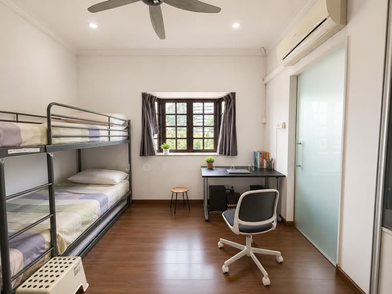 Chuan Walk, , 5 Bedrooms, 3,000 sqft, Terraced House For Sale, by Joey Tan, 500153756 - Bedroom - PropertyGuru.com.sg