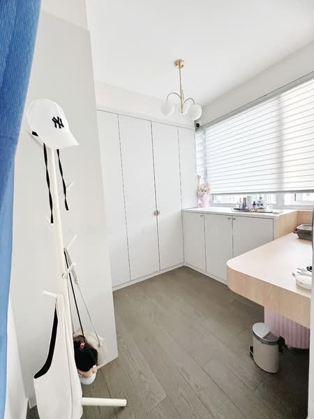 Austville Residences, 11 Sengkang East Avenue, 3 Bedrooms, 1,033 sqft, Executive Condominium For Sale, by Adriel Tng, 500153757 - Walk-in Wardrobe - PropertyGuru.com.sg