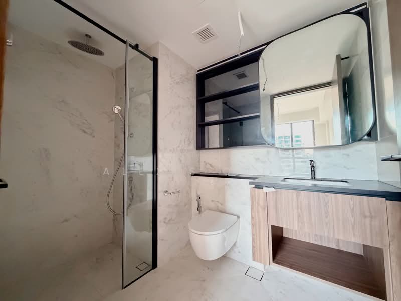Sceneca Residence, 26 Tanah Merah Kechil Link, 2 Bedrooms, 753 sqft, Condominium For Sale, by Alexis Quek, 500153762 - Bathroom - PropertyGuru.com.sg