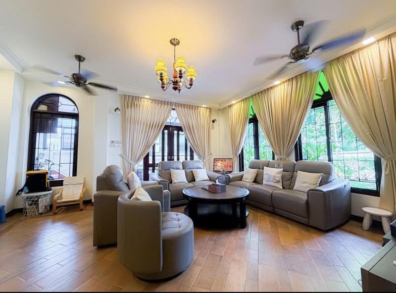 Brighton crescent, , 4 Bedrooms, 3,000 sqft, Semi-Detached House For Sale, by Frances Lim, 500153767 - Living Room - PropertyGuru.com.sg