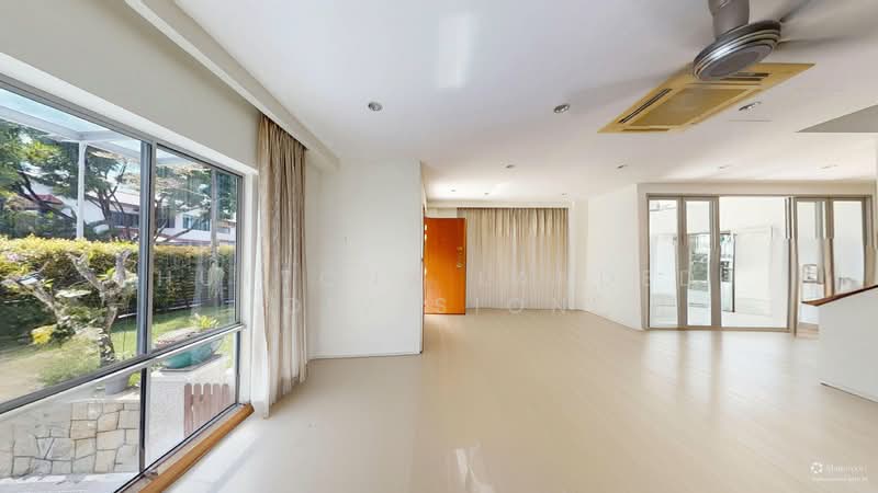 Mandarin Park Corner Semi-D | Walk to MRT, Malls, Pei Hwa Pri School, Mandarin Park, 6 Bedrooms, 5,000 sqft, Semi-Detached House For Sale, by SINDRIC GOH, 500153768 - Living Room - PropertyGuru.com.sg