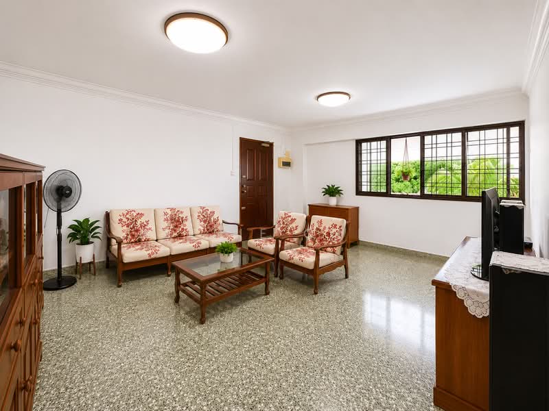 236 Jurong East Street 21, 236 Jurong East Street 21, 3 Bedrooms, 980 sqft, HDB Flat For Sale, by Bernie Cheo, 500153774 - Living Room - PropertyGuru.com.sg
