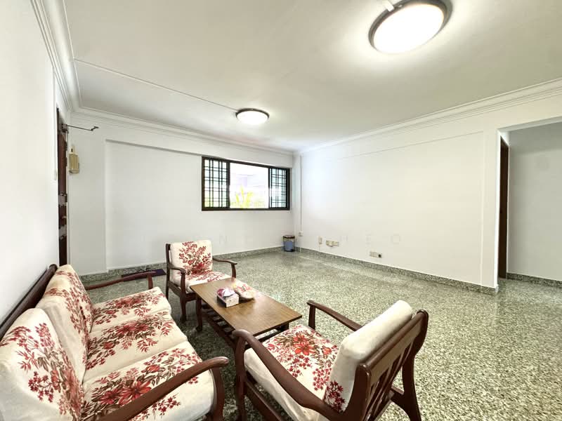 236 Jurong East Street 21, 236 Jurong East Street 21, 3 Bedrooms, 980 sqft, HDB Flat For Sale, by Bernie Cheo, 500153774 - Living Room - PropertyGuru.com.sg