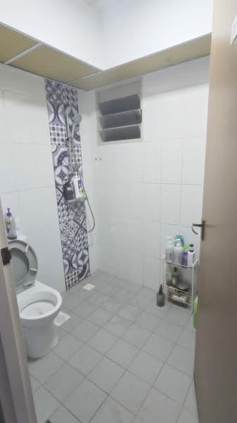 216B Compassvale Drive, 216B Compassvale Drive, Room Rental, 100 sqft, HDB Flat For Rent, by Stephen Tan, 500153791 - Bathroom - PropertyGuru.com.sg