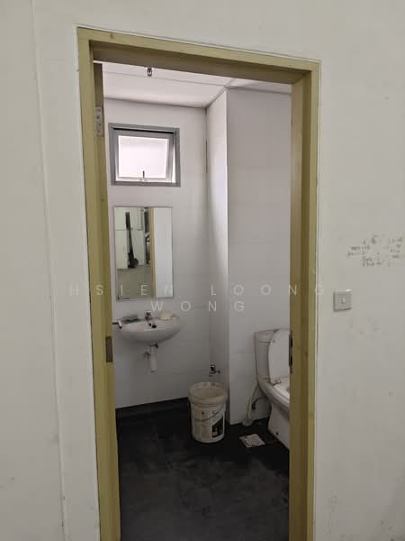 North Spring Bizhub, 5 Yishun Industrial Street 1, 1,593 sqft, Factory / Workshop (B2) For Rent, by Hsien Loong Wong, 500153795 - Toilet - CommercialGuru.com.sg