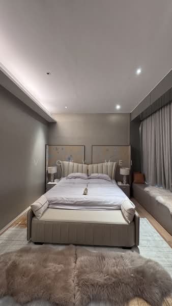 Leedon Residence, 6 Leedon Heights, 5 Bedrooms, 4,704 sqft, Condominium For Rent, by Vicky Mei, 500153800 - Bedroom - PropertyGuru.com.sg