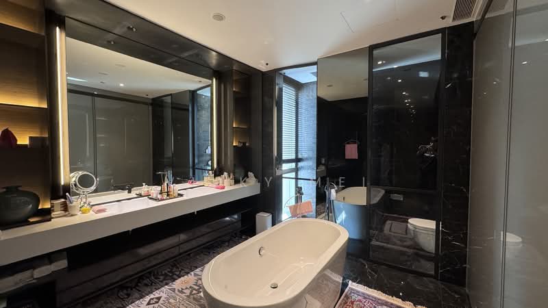 Leedon Residence, 6 Leedon Heights, 5 Bedrooms, 4,704 sqft, Condominium For Rent, by Vicky Mei, 500153800 - Bathroom - PropertyGuru.com.sg