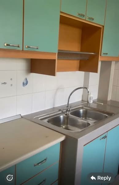 281 Tampines Street 22, 281 Tampines Street 22, 2 Bedrooms, 796 sqft, HDB Flat For Sale, by Andrea Boo, 500153809 - Kitchen - PropertyGuru.com.sg
