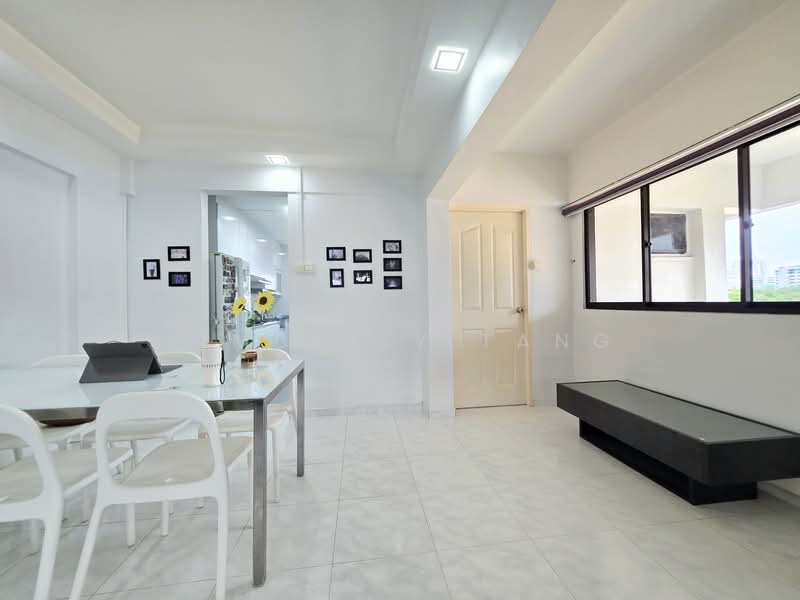 109 Clementi Street 11, 109 Clementi Street 11, 2 Bedrooms, 872 sqft, HDB Flat For Sale, by Kimberly Tang, 500153810 - Dining Room - PropertyGuru.com.sg