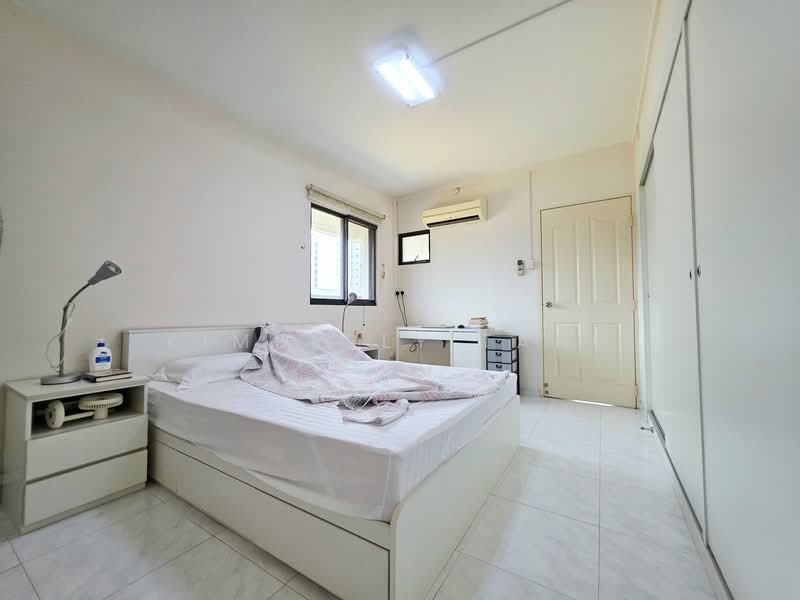 109 Clementi Street 11, 109 Clementi Street 11, 2 Bedrooms, 872 sqft, HDB Flat For Sale, by Kimberly Tang, 500153810 - PropertyGuru.com.sg
