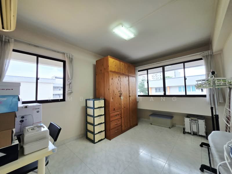 109 Clementi Street 11, 109 Clementi Street 11, 2 Bedrooms, 872 sqft, HDB Flat For Sale, by Kimberly Tang, 500153810 - PropertyGuru.com.sg