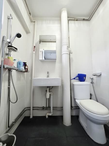 109 Clementi Street 11, 109 Clementi Street 11, 2 Bedrooms, 872 sqft, HDB Flat For Sale, by Kimberly Tang, 500153810 - PropertyGuru.com.sg