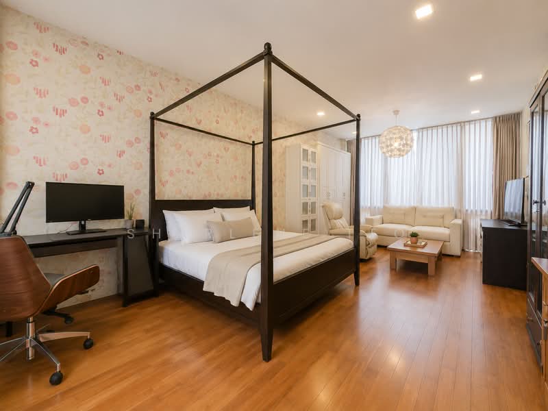 5,106 sqft Corner Terrace with Private Pool + Lift + Basement + Sauna. Just like a Mini Clubhouse, , 5 Bedrooms, 5,106 sqft, Corner Terrace For Sale, by Sharlene Teo, 500153814 - Ensuite Junior Master - PropertyGuru.com.sg