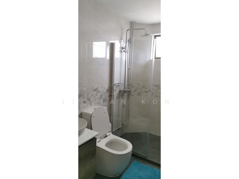 Bayshore Park, 50 Bayshore Road, 2 Bedrooms, 936 sqft, Condominium For Sale, by Lillian Koh, 500153815 - Bathroom - PropertyGuru.com.sg