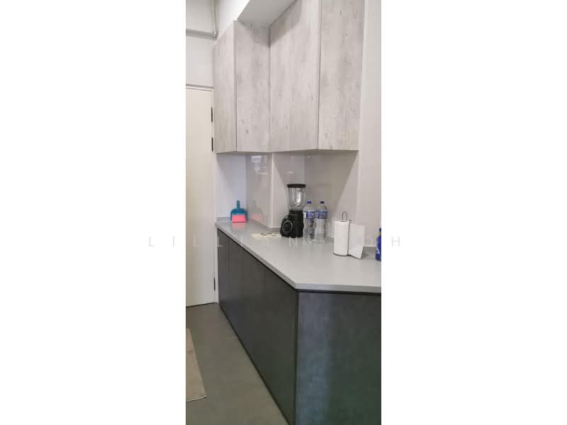 Bayshore Park, 50 Bayshore Road, 2 Bedrooms, 936 sqft, Condominium For Sale, by Lillian Koh, 500153815 - Kitchen - PropertyGuru.com.sg