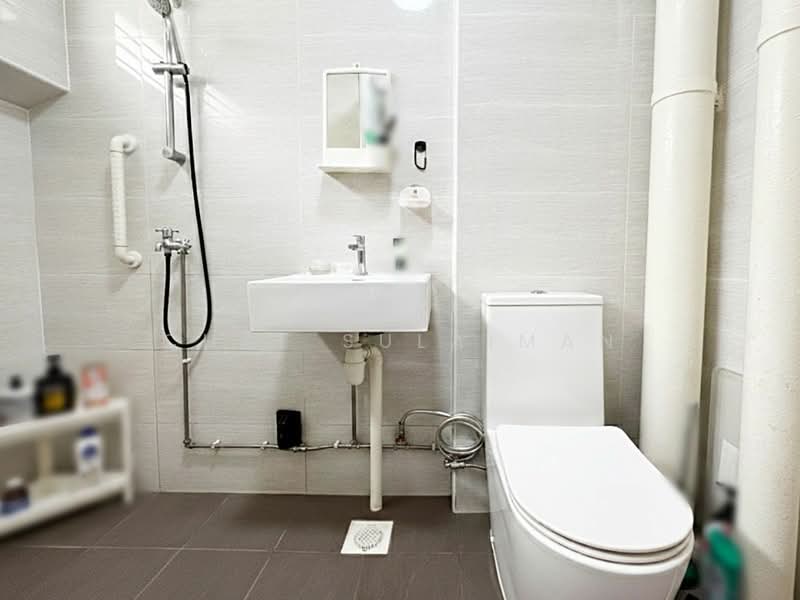 291 Choa Chu Kang Avenue 3, 291 Choa Chu Kang Avenue 3, 3 Bedrooms, 1,119 sqft, HDB Flat For Sale, by Chal Sulaiman, 500153816 - Bathroom - PropertyGuru.com.sg