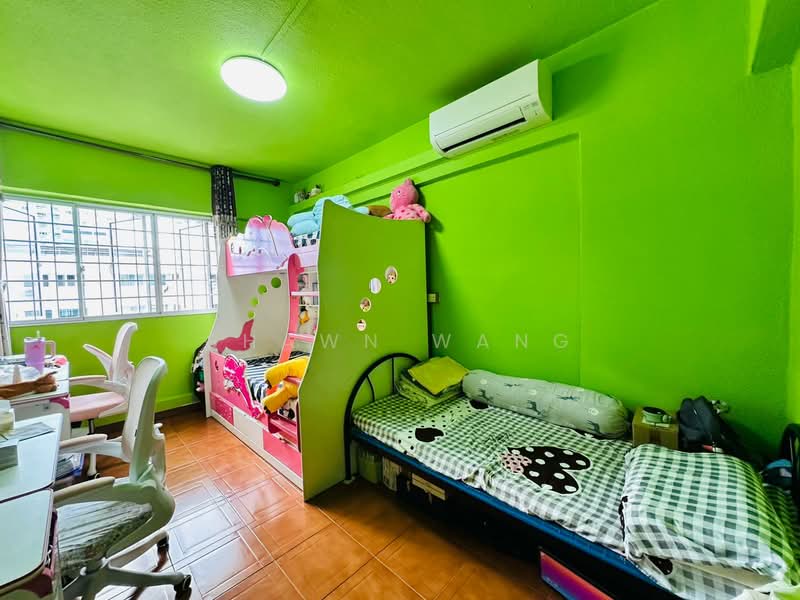 107 Bukit Batok West Avenue 6, 107 Bukit Batok West Avenue 6, 3 Bedrooms, 1,119 sqft, HDB Flat For Sale, by Shawn Wang, 500153819 - Bedroom - PropertyGuru.com.sg