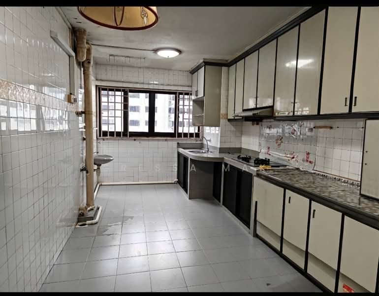 410 Commonwealth Avenue West, 410 Commonwealth Avenue West, 3 Bedrooms, 1,044 sqft, HDB Flat For Sale, by Gressa Mak, 500153822 - Kitchen - PropertyGuru.com.sg