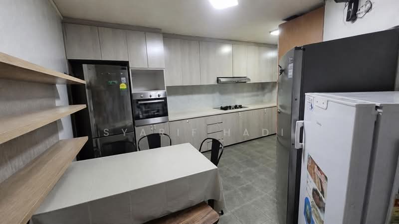 16 Saint George's Road, 16 Saint George's Road, 3 Bedrooms, 1,012 sqft, HDB Flat For Sale, by Syarif Hadi, 500153834 - Kitchen - PropertyGuru.com.sg