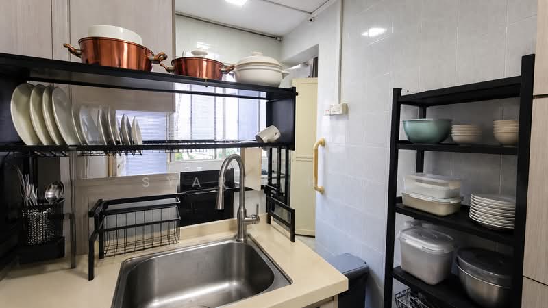 16 Saint George's Road, 16 Saint George's Road, 3 Bedrooms, 1,012 sqft, HDB Flat For Sale, by Syarif Hadi, 500153834 - Kitchen - PropertyGuru.com.sg