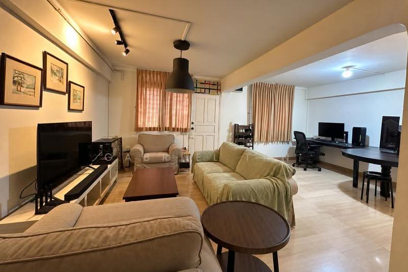 102 Commonwealth Crescent, 102 Commonwealth Crescent, Alexandra / Commonwealth, 2 Bedrooms, 678 sqft, HDB Flat For Sale, by Gabriel Tan, 500153847 - Living Room - PropertyGuru.com.sg