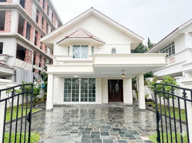 Gentle Villas, Gentle Drive, 5 Bedrooms, 2,900 sqft, Semi-Detached House For Sale, by Chloe Lim, 500153856 - Exterior - PropertyGuru.com.sg