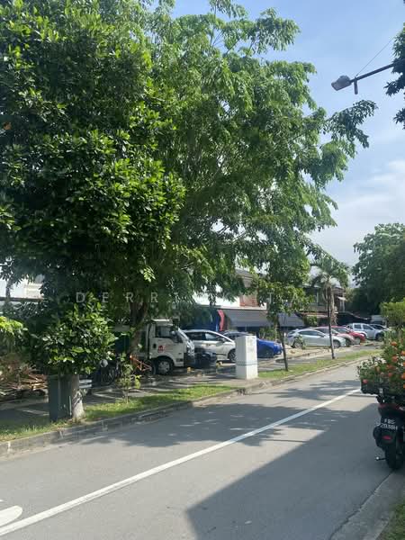 Freehold Shophouse at Jalan Tua Kong, East Coast / Marine Parade, 3,700 sqft, Food & Beverage For Sale, by Derrick Tai, 500153858 - Exterior - CommercialGuru.com.sg