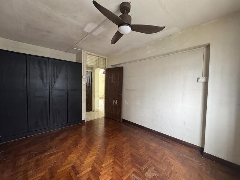 116 Lorong 2 Toa Payoh, 116 Lorong 2 Toa Payoh, Balestier / Toa Payoh, 2 Bedrooms, 678 sqft, HDB Flat For Sale, by Jenna Tong, 500153862 - Bedroom 1 - PropertyGuru.com.sg