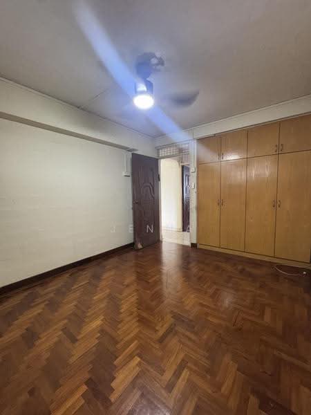 116 Lorong 2 Toa Payoh, 116 Lorong 2 Toa Payoh, Balestier / Toa Payoh, 2 Bedrooms, 678 sqft, HDB Flat For Sale, by Jenna Tong, 500153862 - Bedroom 2 - PropertyGuru.com.sg