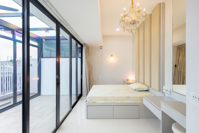 Village @ Pasir Panjang, 463 Pasir Panjang Road, 3 Bedrooms, 2,024 sqft, Condominium For Sale, by Alicia Soh, 500153865 - Bedroom - PropertyGuru.com.sg
