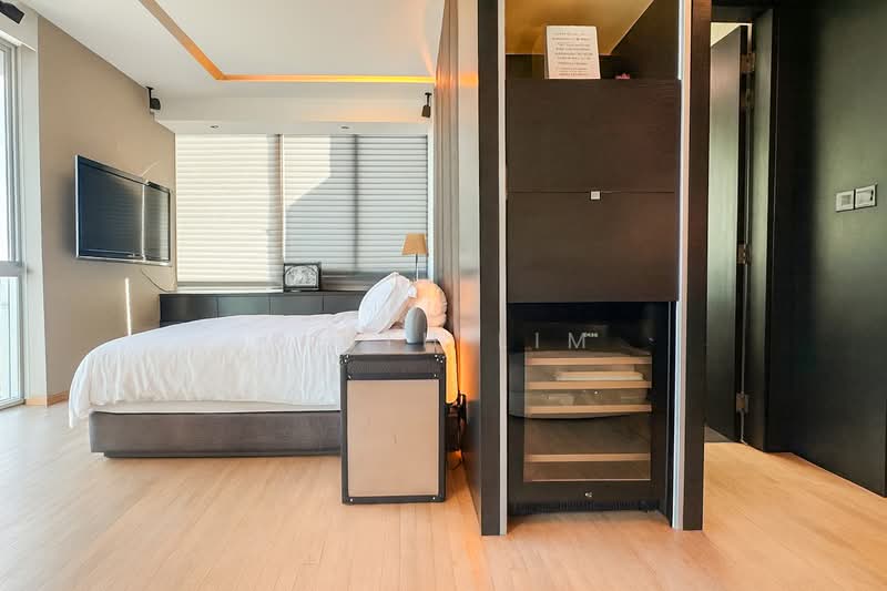 ⭐️ Award Winning Designer Unit /w Holland & Bukit Timah Views | Triplex Penthouse ⭐, , 5 Bedrooms, 4,510 sqft, Condominium For Sale, by Keith Lim, 500153873 - Bedroom - PropertyGuru.com.sg